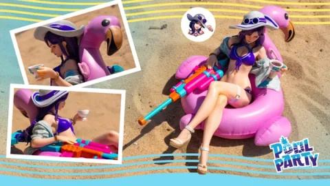 Havuz Partisi Caitlyn Heykeli